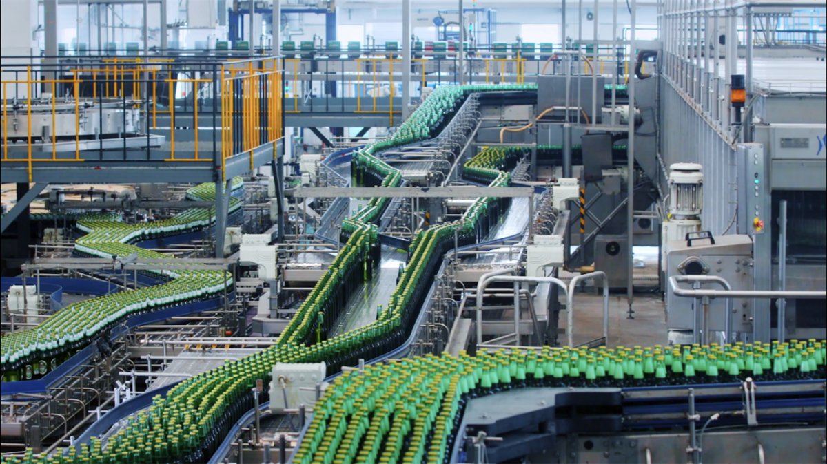 智能工厂与灯塔工厂规模化 重构全球制造业新生态与互联网销售的融合